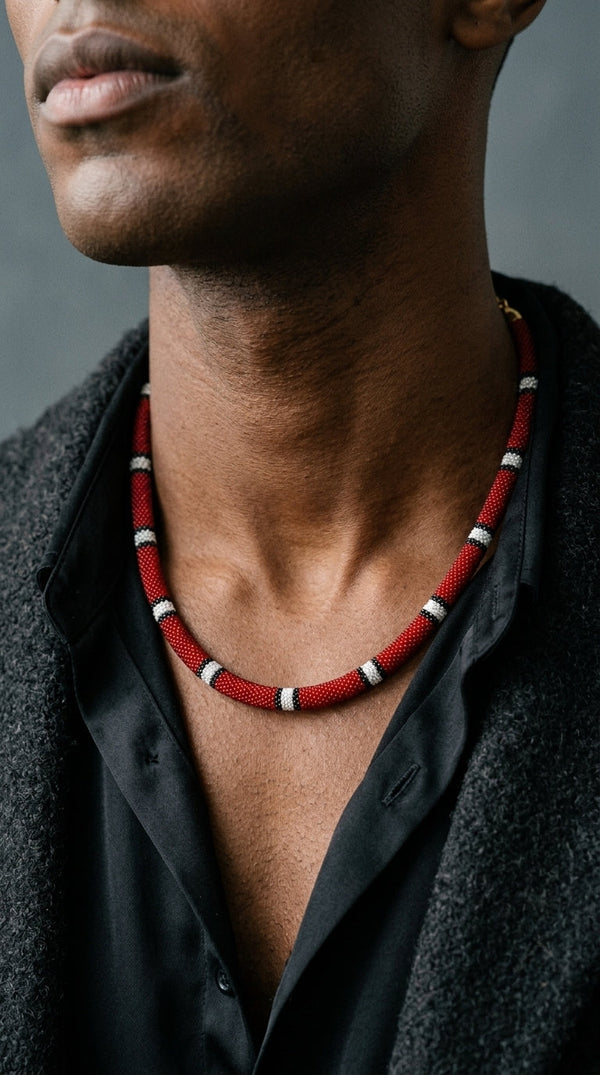 Collier Serpent porté
