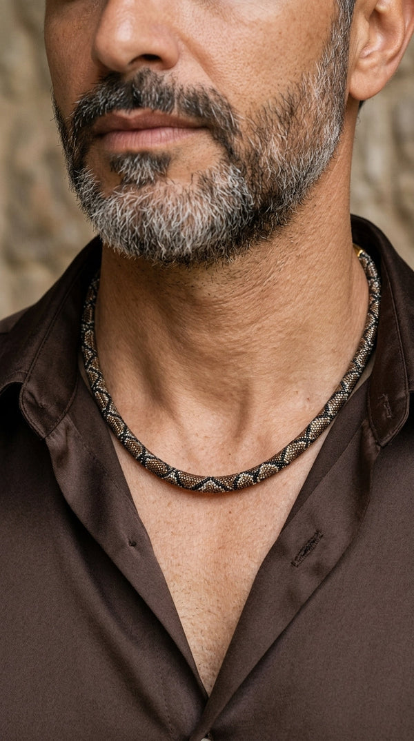 Collier Serpent porté